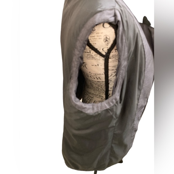 Puffer Vest Jacket Snow Ski Wear by Champion Large Gray & Black EUC - Picture 11 of 15